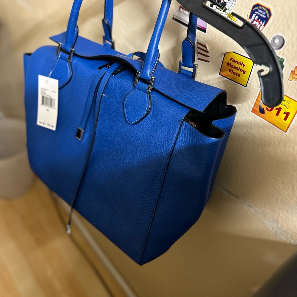 Elegant Blue Leather Tote Bag